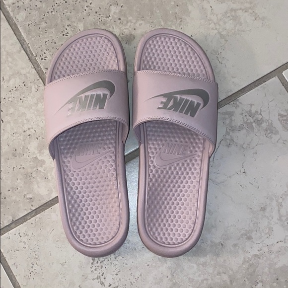 mauve nike slides